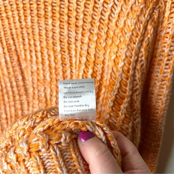 Pink Lily Orange and White Chunky Knit Pullover Crewneck Sweater Size Medium - Picture 6 of 14